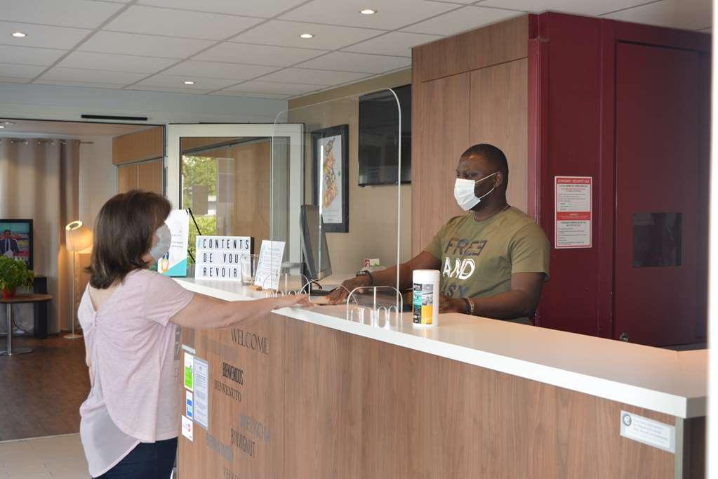 Campanile Clermont Ferrand - Le Brezet Hotel Interiør billede