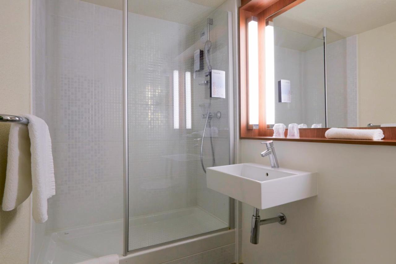 Campanile Clermont Ferrand - Le Brezet Hotel Eksteriør billede